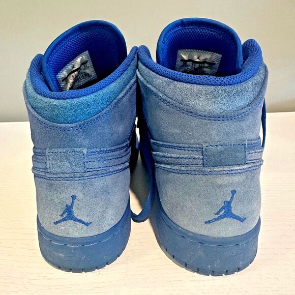Nike Air Jordan 1 Retro High Blue Suede Sneakers Youth Size 6 - Picture 4 of 6